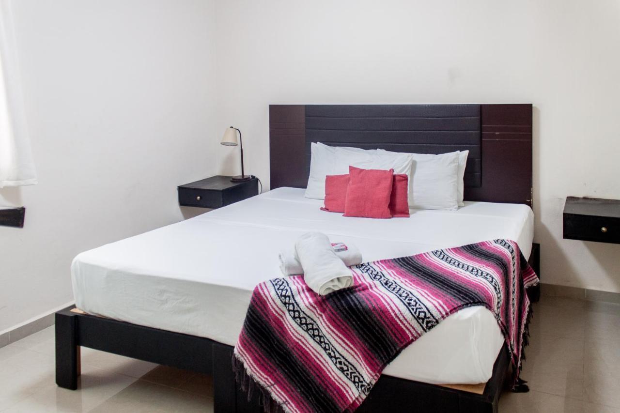 Whyz 4 You Private Rooms Puerto Morelos Exterior photo